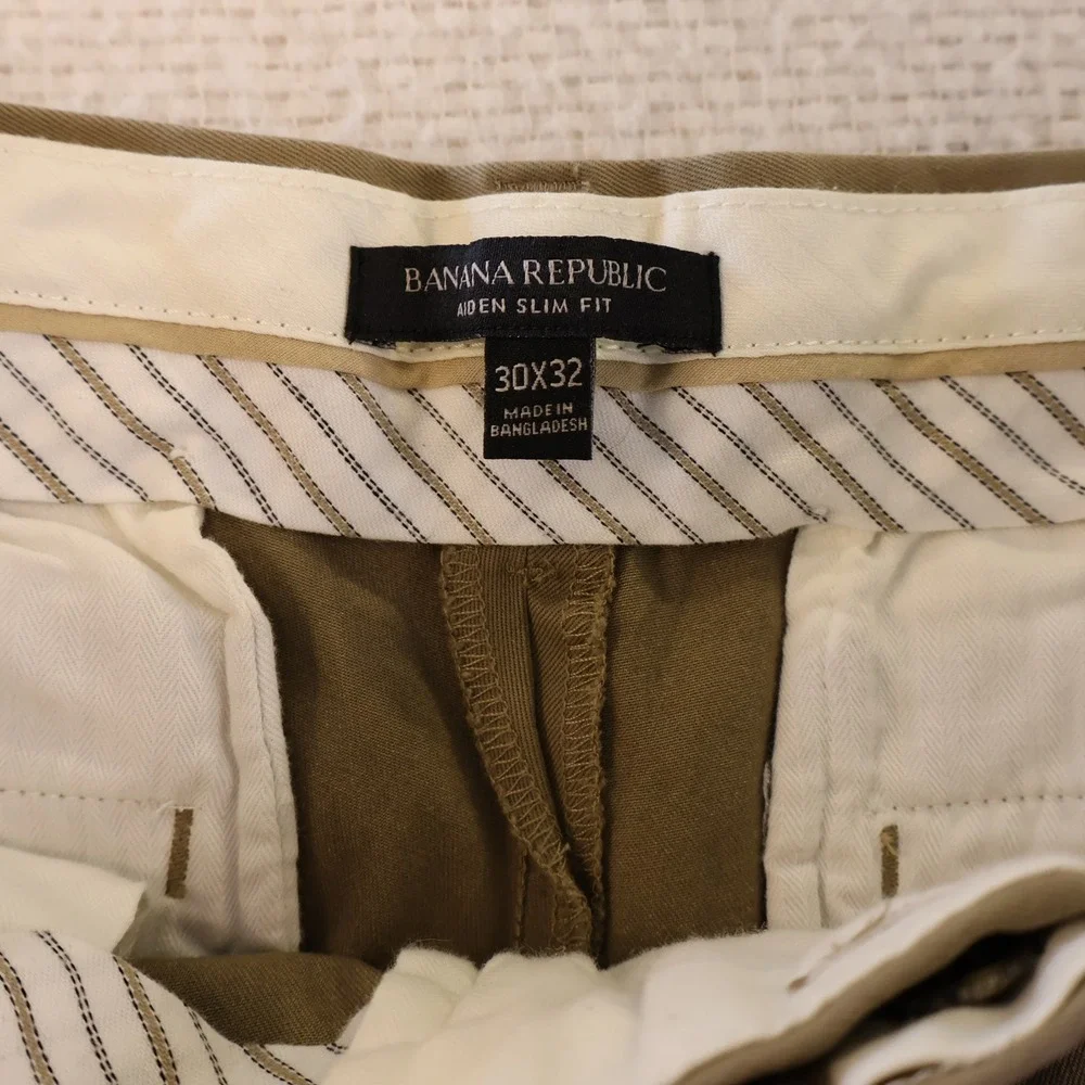 Banana Republic Mens 30x32 Aiden Slim Fit Chinos Olive Green S/795219-00
